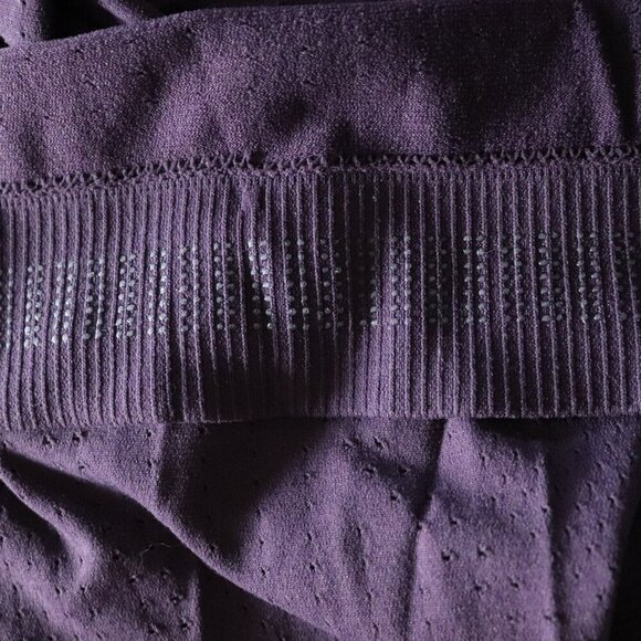 Women's Sz M Purple Activewear Crewneck Stretch Long Sleeve T-Shirt Top - Picture 10 of 11